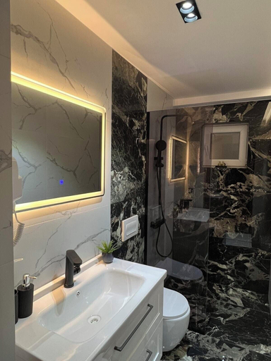 Bathroom 4, Hotel Europa Prishtine, Priština