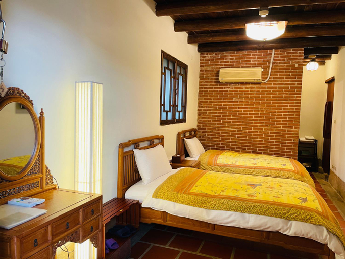 Bedroom 12