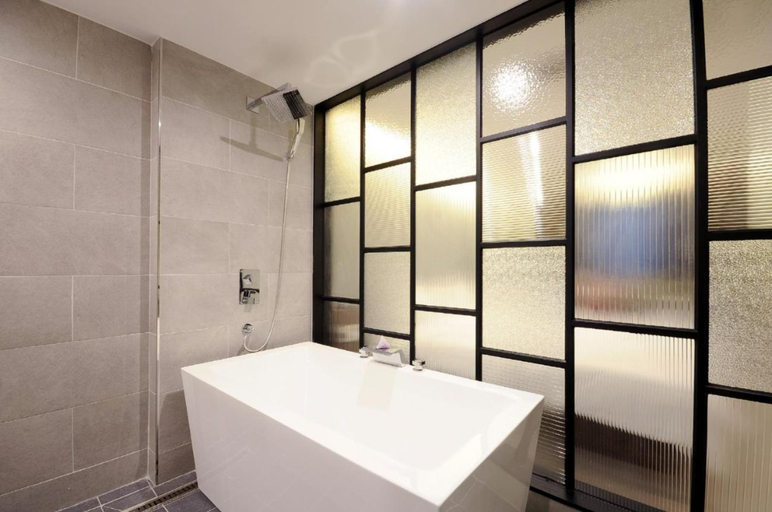 Bathroom 5, Queens Hotel Seomyeon Busan, Busanjin