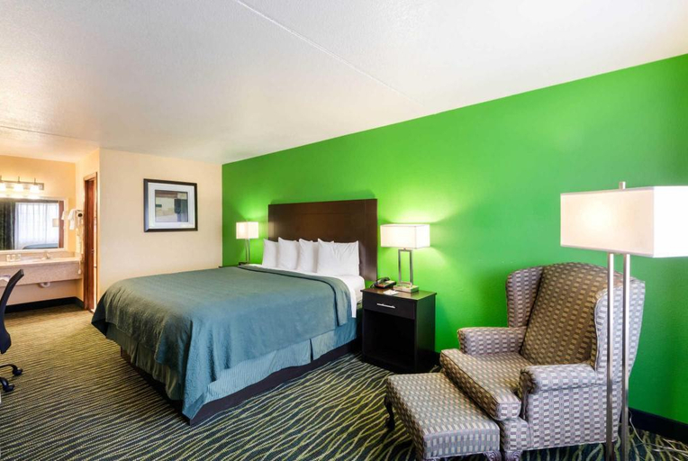 Bedroom 14