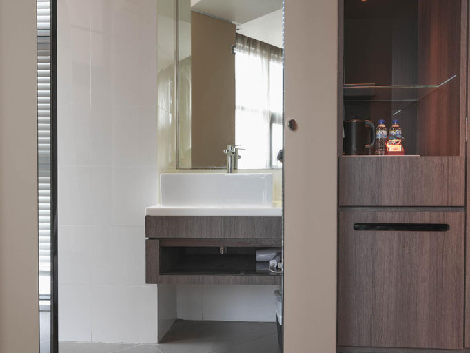 Bathroom 4