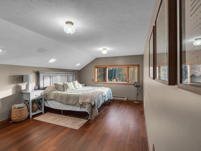 Bedroom 28