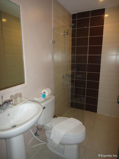 Bathroom 24