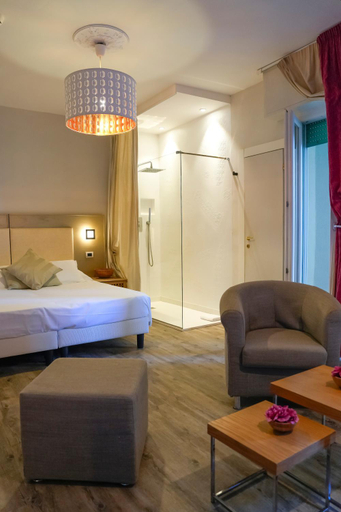 Bedroom 3, Hotel Thea, Rimini