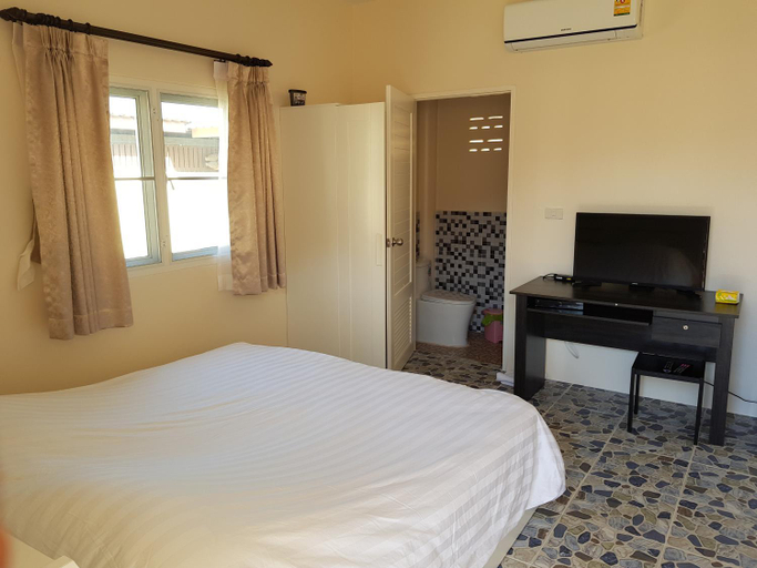 Bedroom 2, Poolside Bungalows, Takua Pa