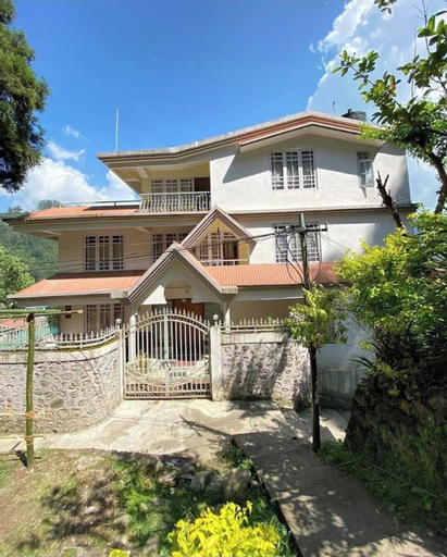 Ronglyang Lotus Villa Homestay (Near MG Road), East Sikkim