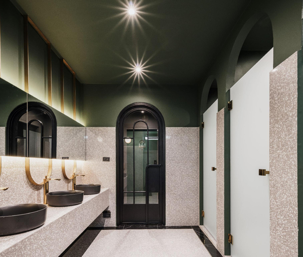 Bathroom 22