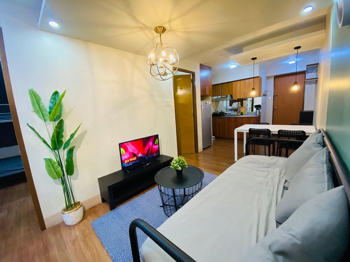 Others 5, Lovely 2-bedroom w/ Free Parking and Pool (709), Pasig City