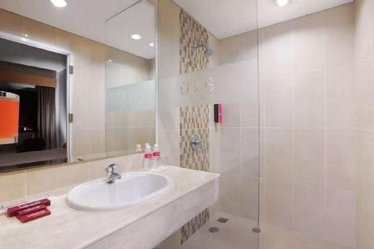 Bathroom 7