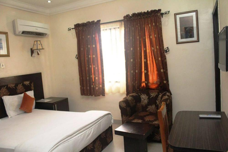 Bedroom 5, Chantella Suites, Ikeja