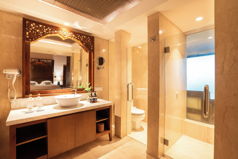 Bathroom 8