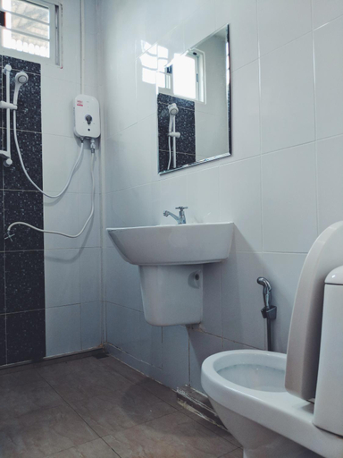 Bathroom 3, Maruay Resort, Tha Chang