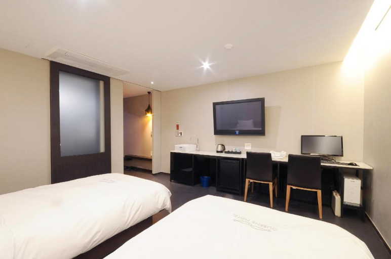 Bedroom 5