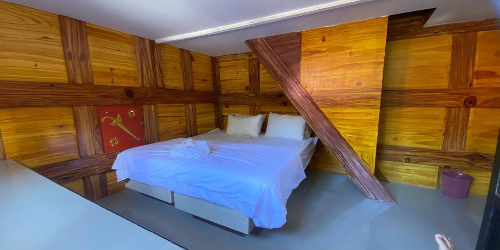Hotel Lallangan Room Type - TONGKONAN PRESIDENT