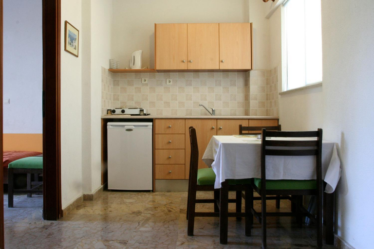Others 4, Esperides, South Aegean