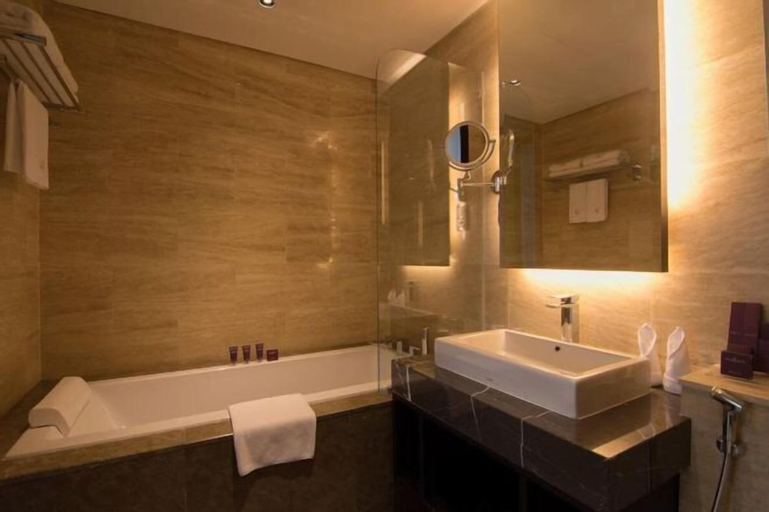 Bathroom 20