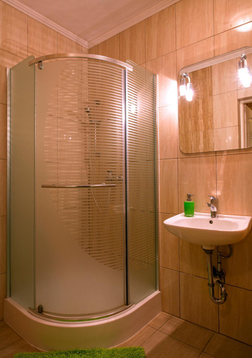 Bathroom, Gosciniec Kuklowka, Grodzisk Mazowiecki