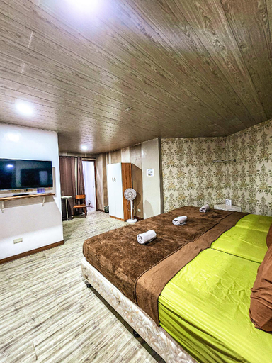 Bedroom 13