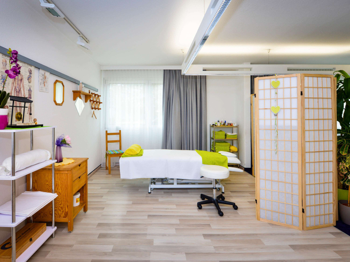 Bedroom 4, ibis Styles Linz, Linz
