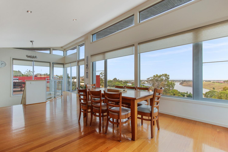 Food & Drinks, Nautilus, E. Gippsland - Bairnsdale