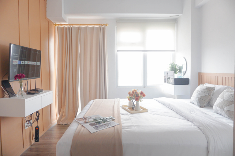 Bedroom 2, Cozy and Homey Studio at Metropolitan Park Apartment By Travelio, Bekasi
