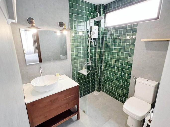 Bathroom 4, Homie Non, Muang Nonthaburi