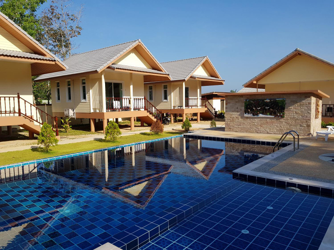 Sport & Beauty 5, Poolside Bungalows, Takua Pa