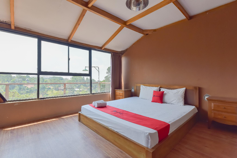 Bedroom 8