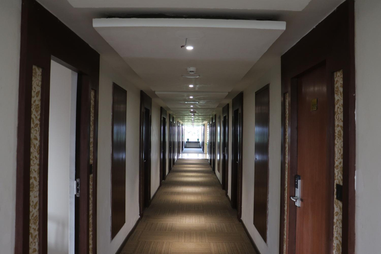 Others 3, DSR Madhanam Inn, Thanjavur