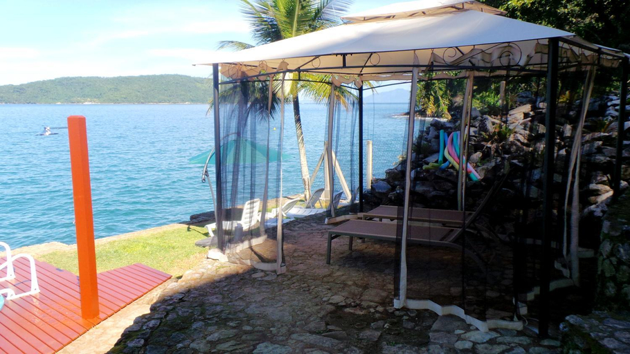 Others 4, Ocean Green Flats, Angra dos Reis