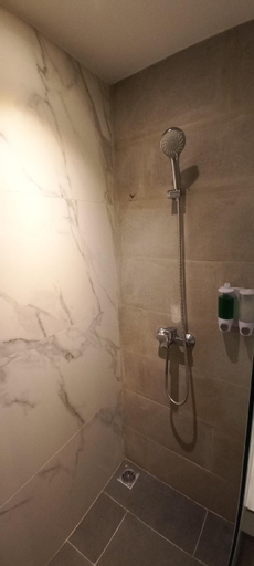 Bathroom 4