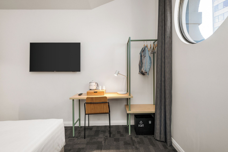 Bedroom 28