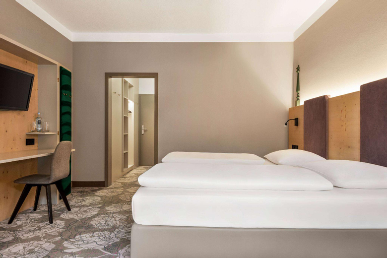 Bedroom 9
