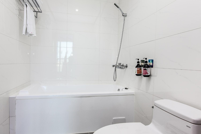 Bathroom 4, Candy House, Yilan