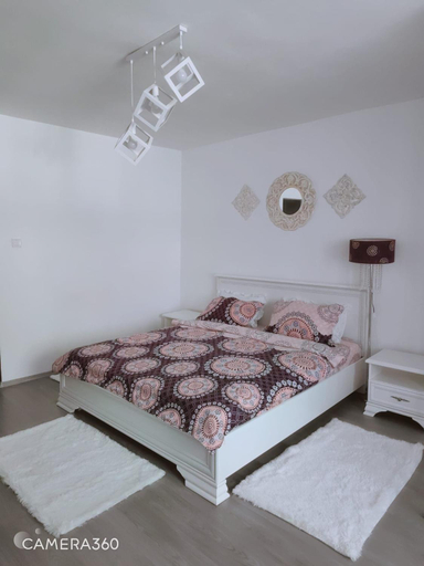 2, Etoile Studio, Brasov