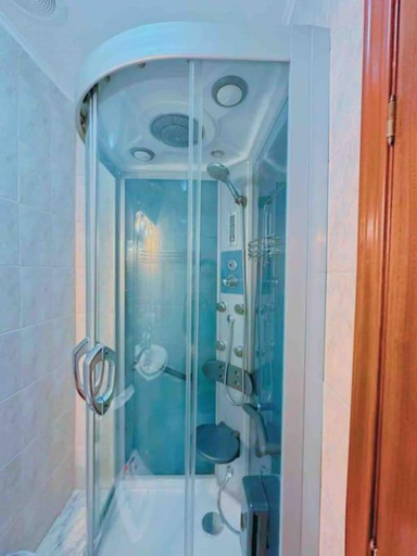 Shower 5, La Maresia, Asturias