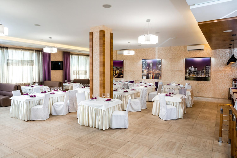 Food & Drinks 3, Zagrava Hotel, Dnipropetrovs'ka