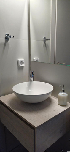 Bathroom 5, Siora Maria, Ionian Islands