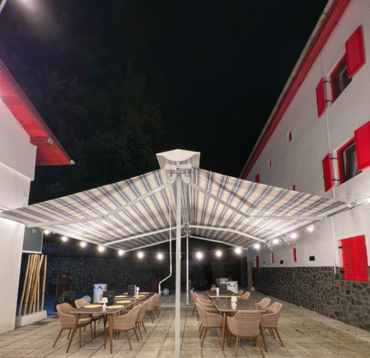 Food & Drinks 3, Hotel Galma, Moroeni