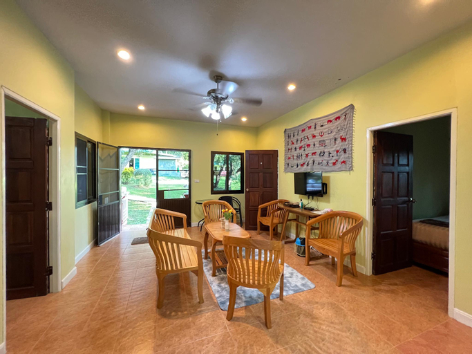 Dining Room 6