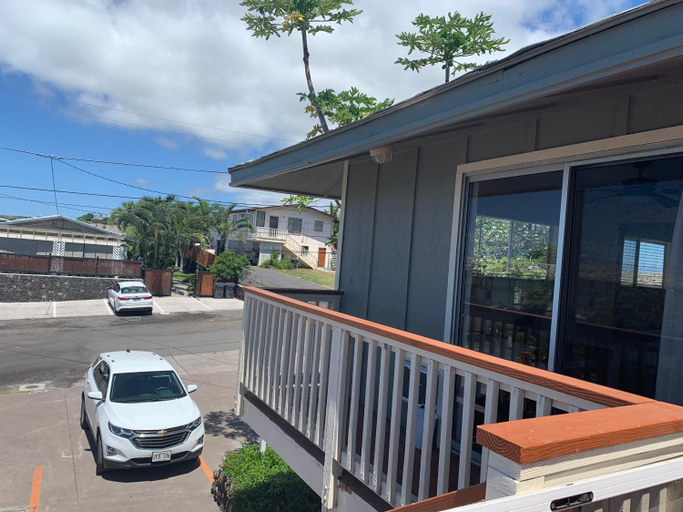 Others 3, MaiLan Hale, Hawaii