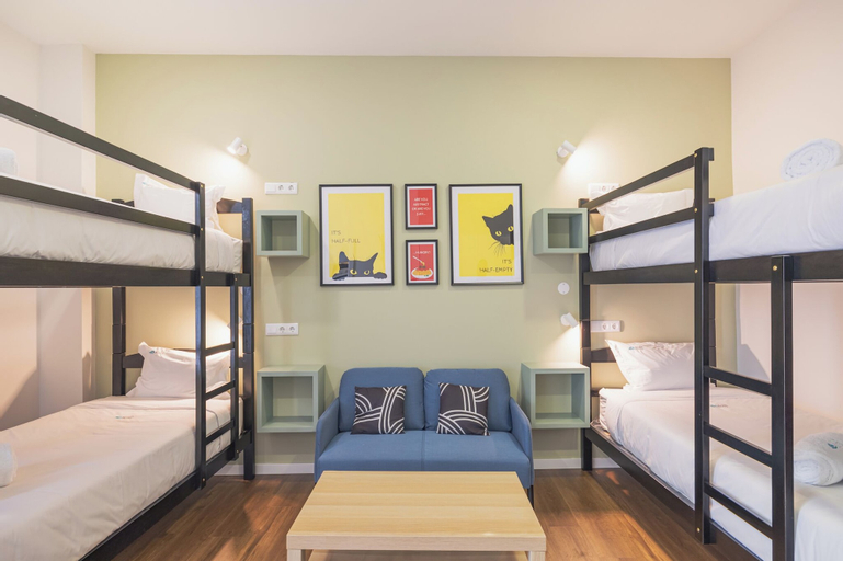 Bedroom 28