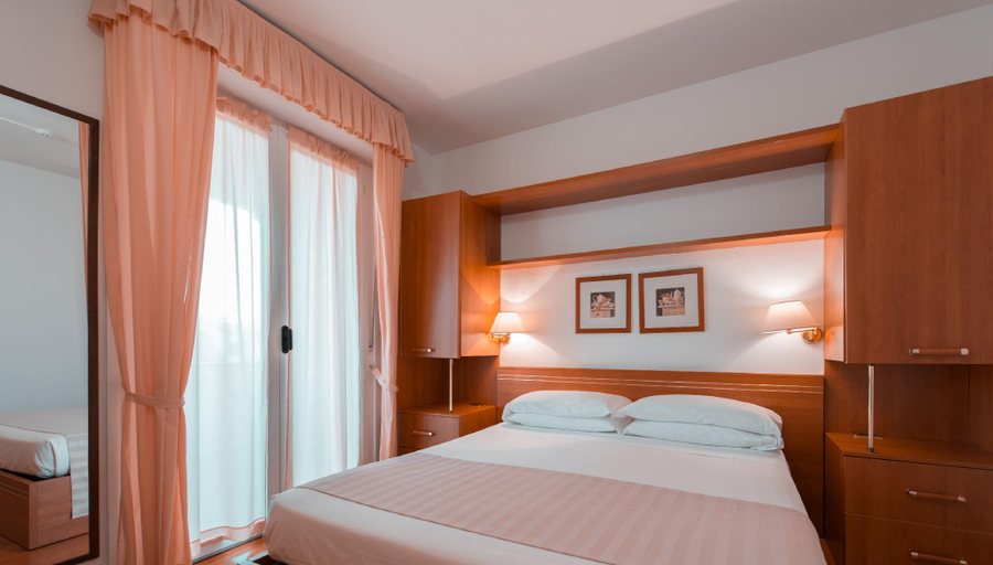 Bedroom 14