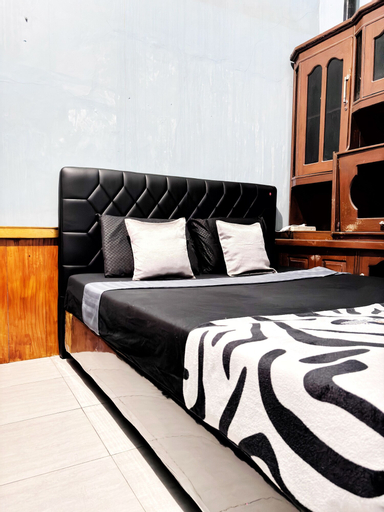 Bedroom 12
