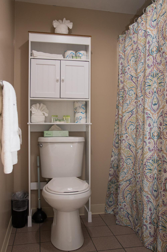 Bathroom 3, Seacoast Motel, York