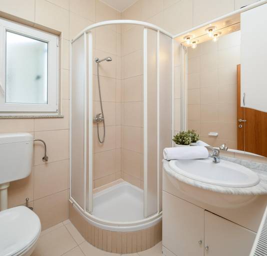 Bathroom 3, Seaview Apartments Tihi II, Vodice