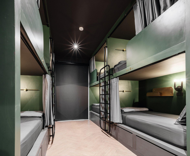 Bedroom 21