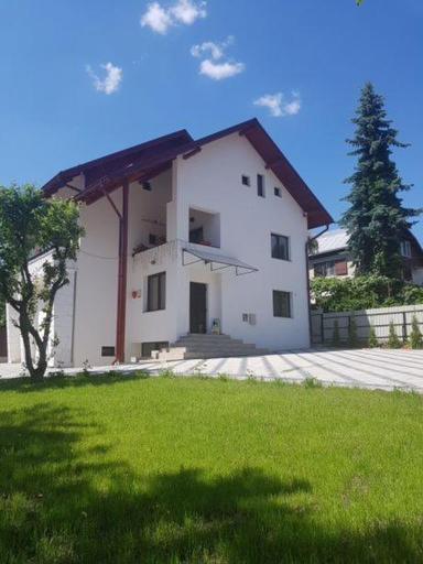 Others 2, Pensiunea Casa Rumpel, Gura Humorului