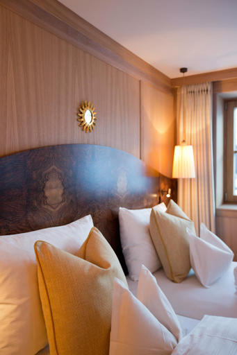 Bedroom 3, Hotel Sonnenburg, Bludenz