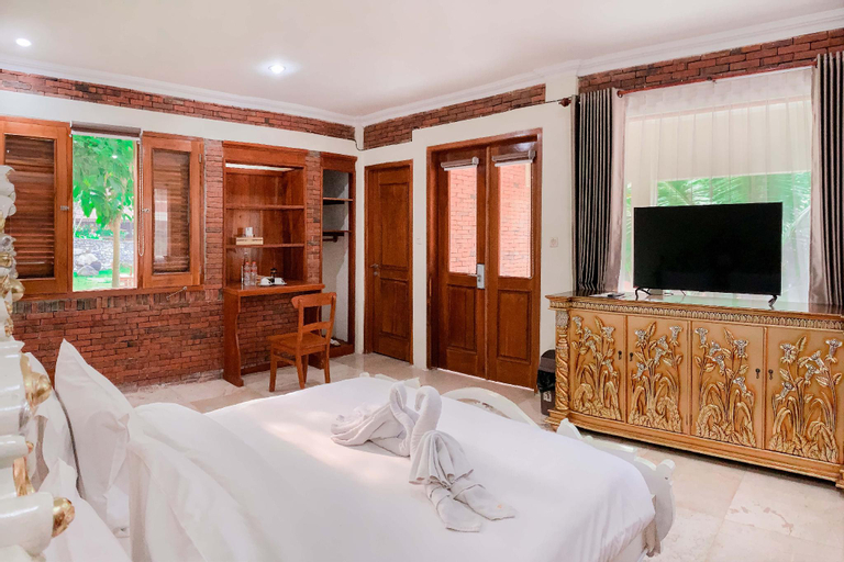 Bedroom 8